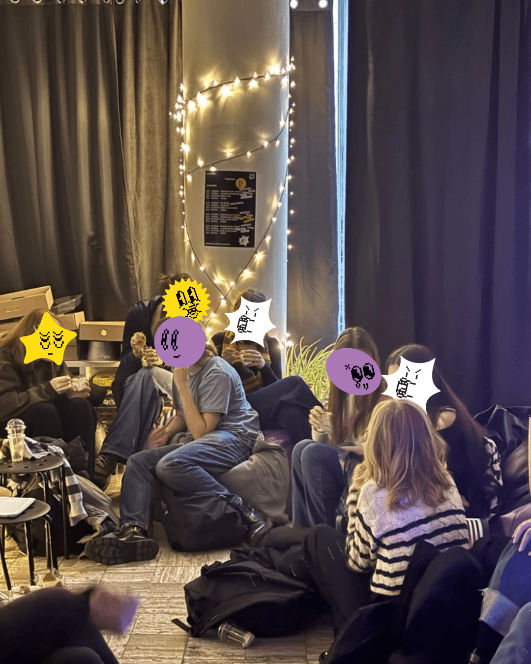 mládež v klube izba